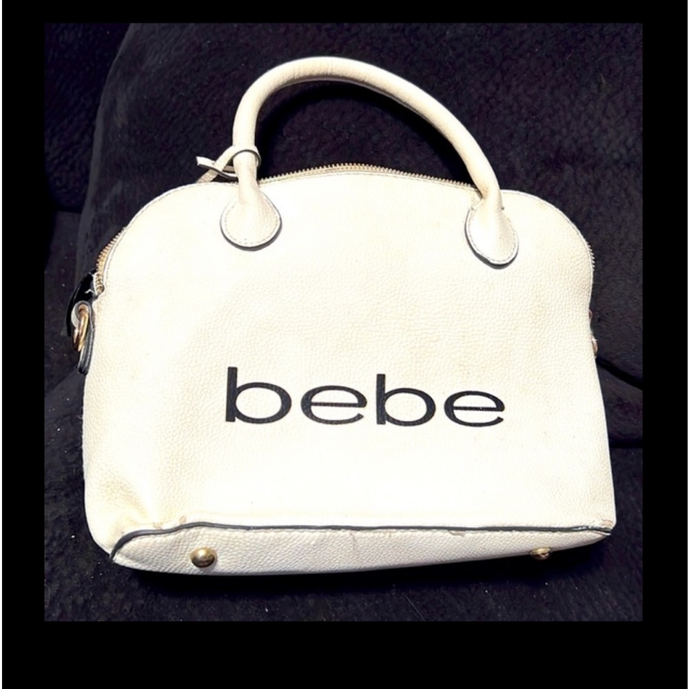 ⭐️ Bebe Fabiola white hand bag satchel faux leather pebble texture zips